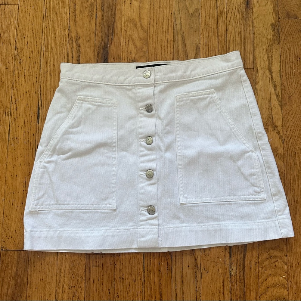 Veronica Beard Betty cargo White Denim skirt